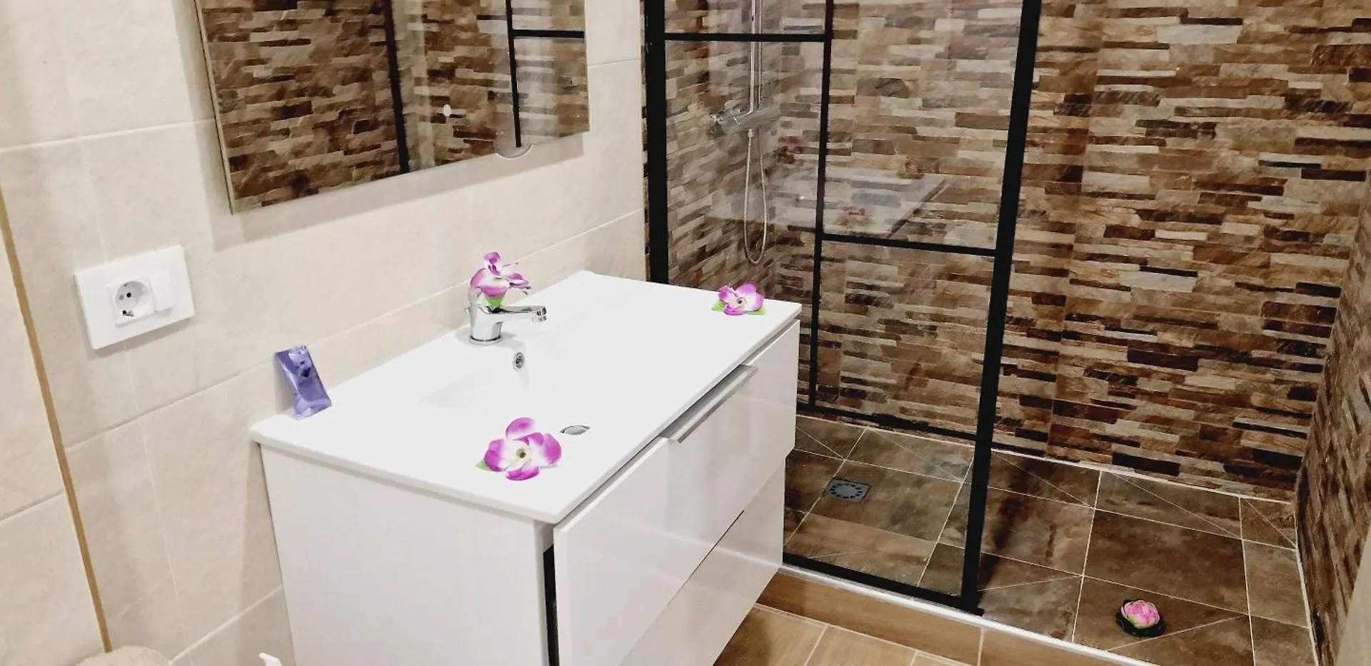 Amazing New Apartment With 4 Bedroom In Las Vistas Guincho  0*, Guincho (Tenerife)