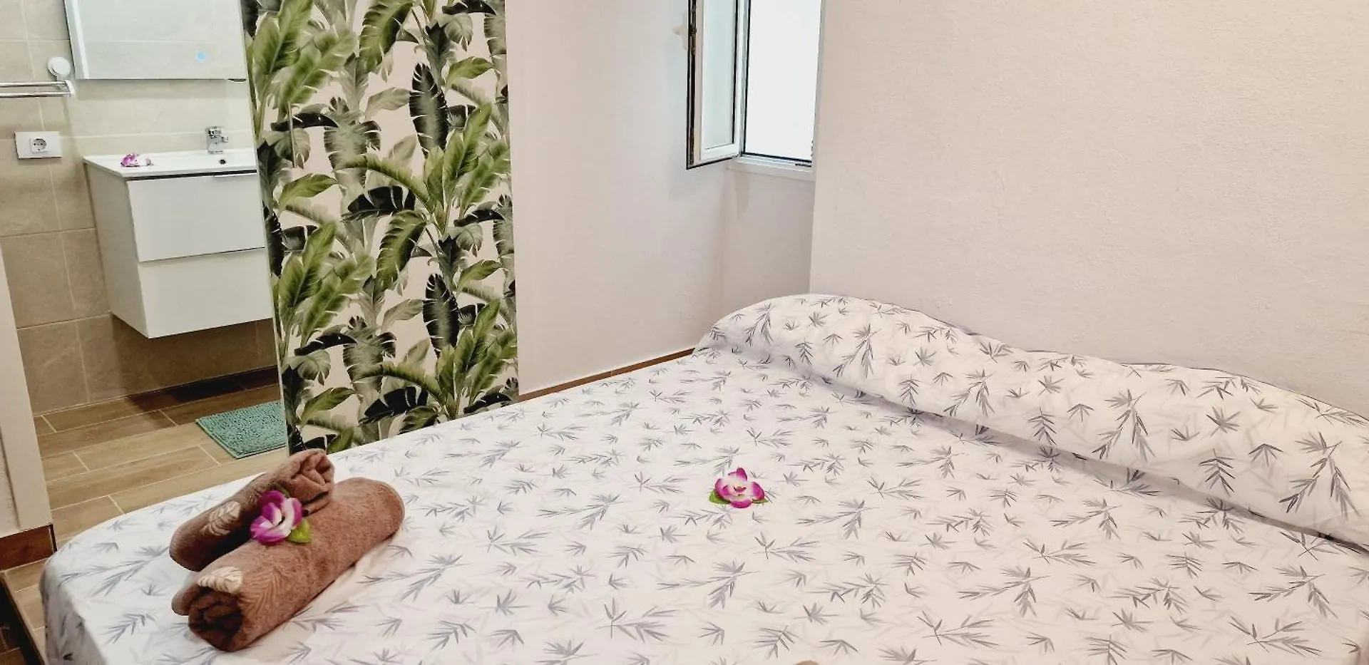 Amazing New Apartment With 4 Bedroom In Las Vistas Guincho  0*, Guincho (Tenerife)