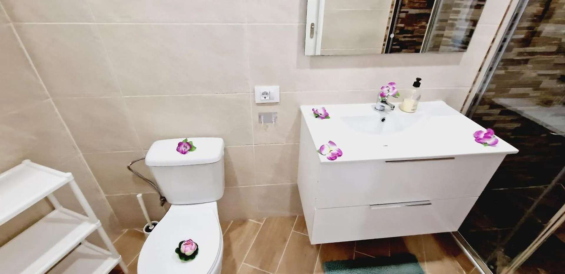 Amazing New Apartment With 4 Bedroom In Las Vistas Guincho